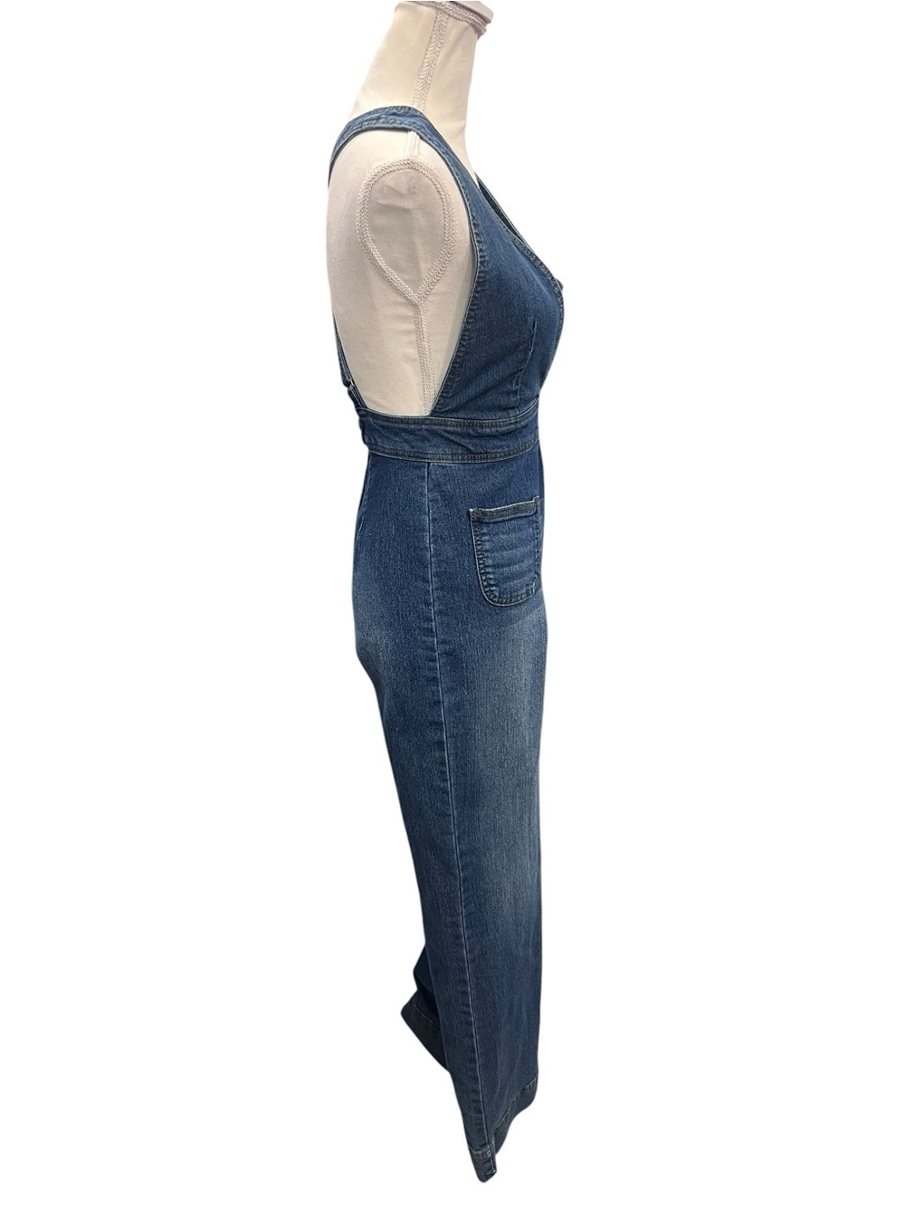 Dollhouse Deep V Denim Jumpsuit Wide Leg Crossback Vintage Wash Size 3/4 - Picture 6 of 13
